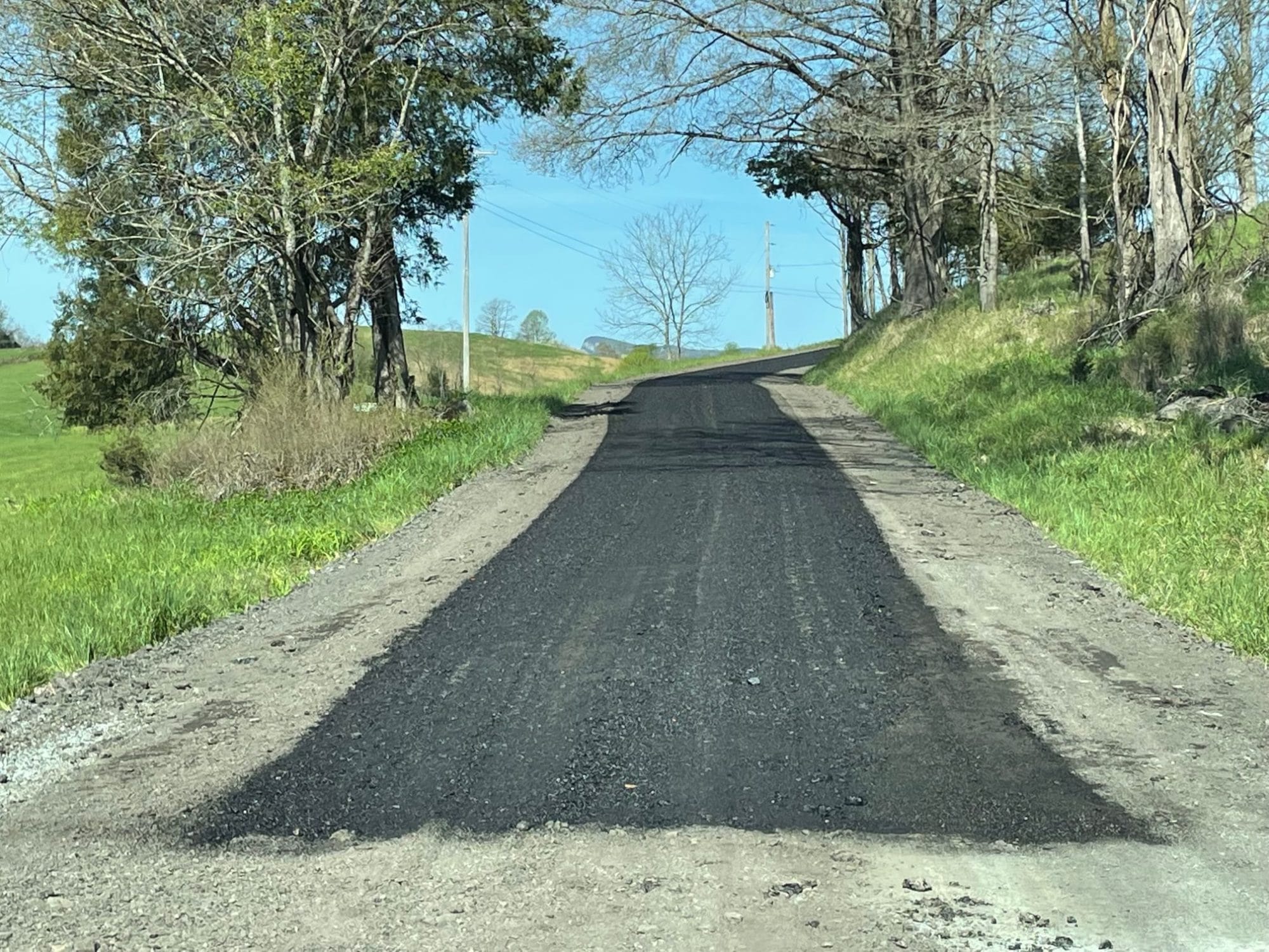 rap-recharge-and-minimal-equipment-give-a-dirt-road-an-extreme